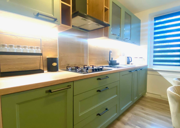 +++ PRENÁJOM EXKLUZÍVNEHO 3  IZBOVÉHO BYTU V CENTRE TRNAVY ZA 900,-EURO KOMPLET+++