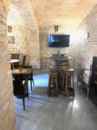 PRENÁJOM OBCHODNÉHO PRIESTORU V TRNAVE V CENTRE MESTA NA HALENÁRSKEJ - fotografia 5