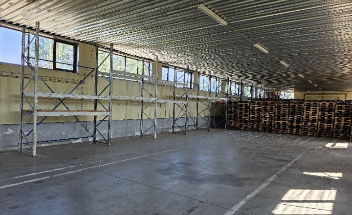 +++ PRENÁJOM ADMINSTRATÍVNYCH PRIESTOROV A SKLAOVACEJ HALY NA STRATEGICKOM MIESTE PRI TRNAVE+++