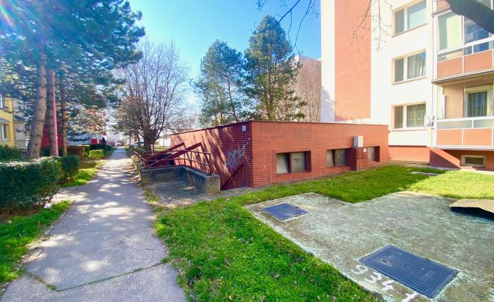 +++ NEBYTOVÁ BUDOVA NA PREDAJ NA KONIAREKOVEJ ULICI V TRNAVE +++ - fotografia 5