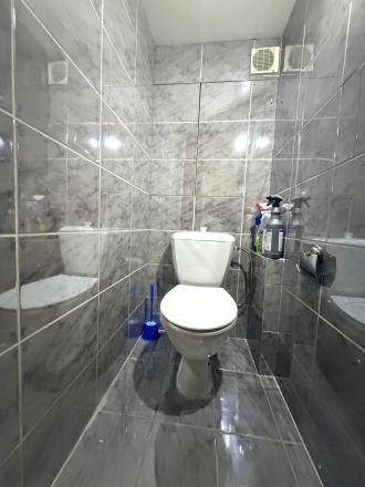 +++ NOVINKA +++ VEĽKOMETRÁŽNY 3 IZBOVÝ BYT V CENTRE SEREDE NA PREDAJ +++ - fotografia 15