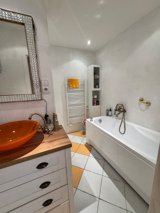 NA PREDAJ DVOJIZBOVÝ BYT V TRNAVE NA DRUŽBE S 2 LODŽIAMI ZA 169.900,- - fotografia 8