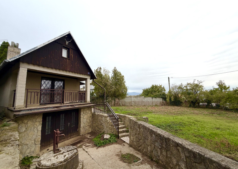 ZDRAVÁ MUROVANÁ CHATA/MENŠÍ DOM NA KRÁSNOM POZEMKU NA SUCHOVSKEJ PRIEHRADE NA PREDAJ